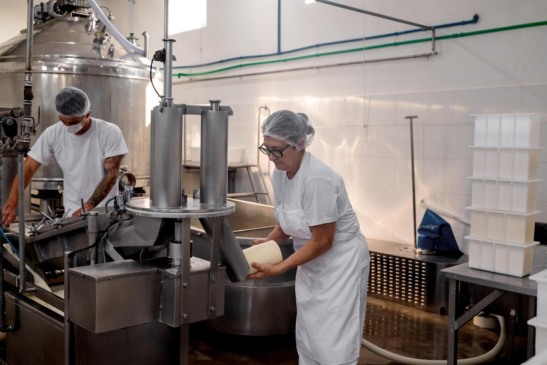 Venâncio Aires conta com 14 agroindústrias registradas no SIM, todas voltadas à produção de proteína animal (Foto: AI Prefeitura)