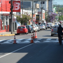Elevada passa por nova pintura e depois ser&aacute; totalmente liberada  (Foto: Alvaro Pegoraro)