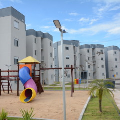 Residencial est&aacute; localizado na esquina das ruas Conde D&rsquo;Eu e C&acirc;ndido de Moura (Foto: Alvaro Pegoraro)
