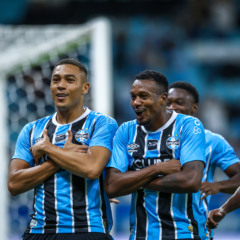 Vin&iacute;cius &eacute; o artilheiro do Gauch&atilde;o 2026 (Foto: Lucas Uebel/AI Gr&ecirc;mio)