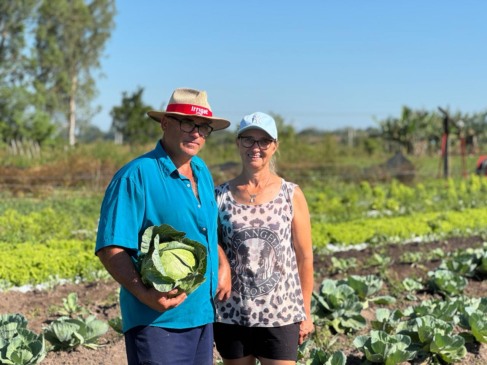 Casal Nestor e Elaine comemoram resultados (Foto: Júnior Posselt/Folha do Mate)
