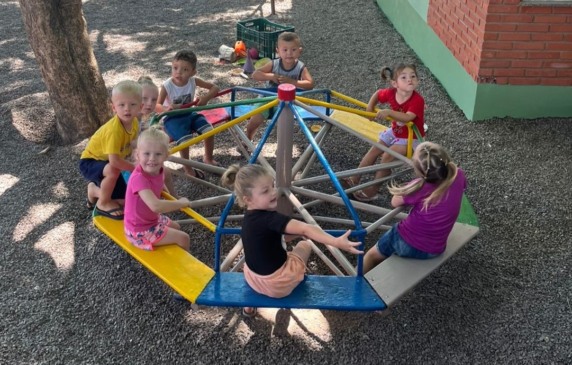 Atendimento ocorre ao estilo ‘colônia de férias’