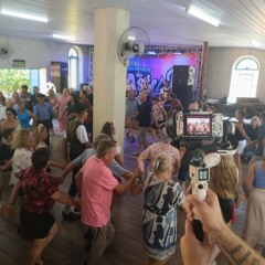 A cena gravada no Sal&atilde;o M&uuml;ller, na tarde de domingo, ir&aacute; representar uma festa t&iacute;pica das comunidades germ&acirc;nicas (Foto: Divulga&ccedil;&atilde;o)