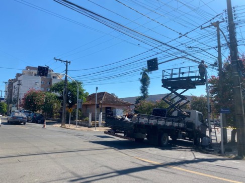 Ainda faltam alguns ajustes para que os equipamentos comecem a funcionar (Foto: Júlia Brandenburg/Folha do Mate)