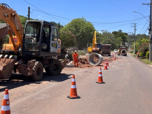 Obras impactam no trânsito da região (Foto: Júnior Posselt)