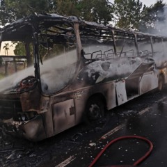 Ve&iacute;culo ficou completamente destru&iacute;do. Foto: Divulga&ccedil;&atilde;o/CBMRS