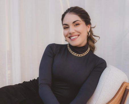 Doutora Taissane Sanguebuche realiza os atendimentos na Clínica Dra.Ceres Buss
(Foto: Venessa Paz/ Divulgação)