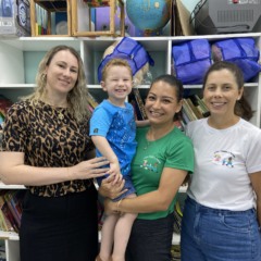 O pequeno Theodoro no reencontro na escola. Foto: Renan Zarth/Terra FM