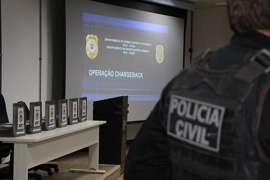 Operação cumpre mandados contra esquema de fraude em pagamentos ...