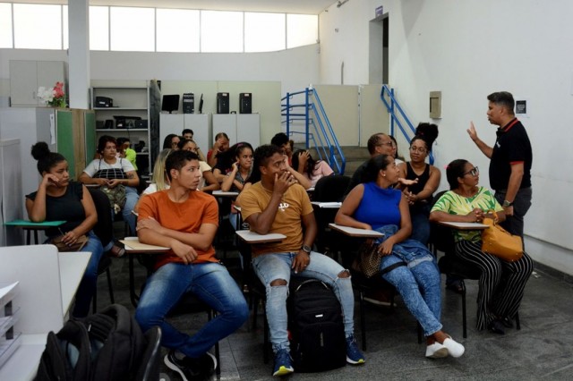 Casa do Trabalhador qualifica 224 alunos em parceria com Educa Cursos ...