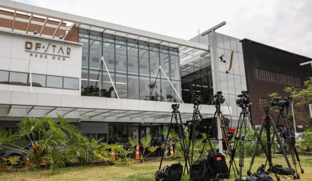 Entidades que representam jornalistas brasileiros repudiaram as agressões e ameaças sofridas por profissionais de imprensa que trabalham diante do hospital particular onde o ex-presidente da República Jair Bolsonaro está internado, em Brasília.